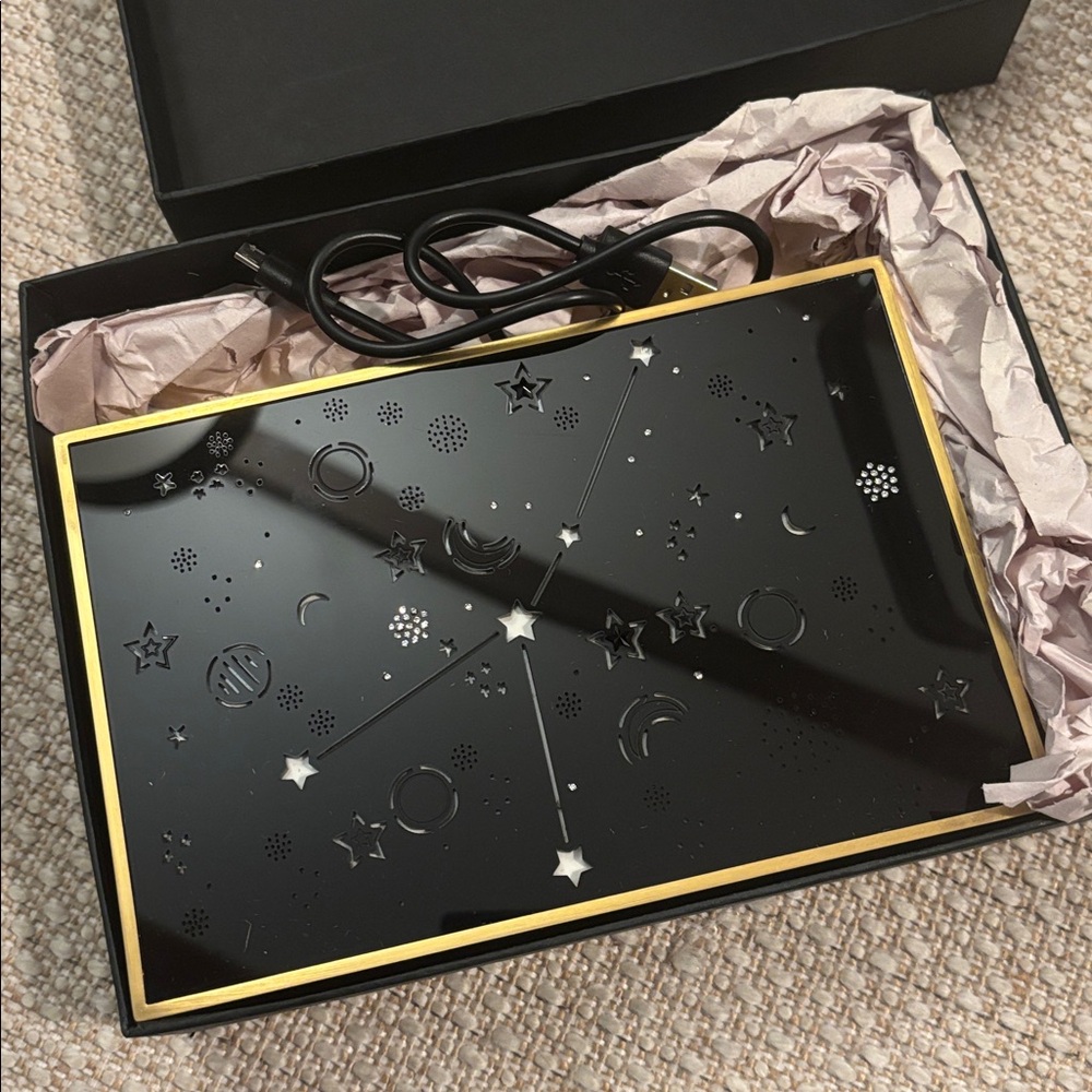 Zodiac Light-up REINE Clutch - Picture 10 of 13